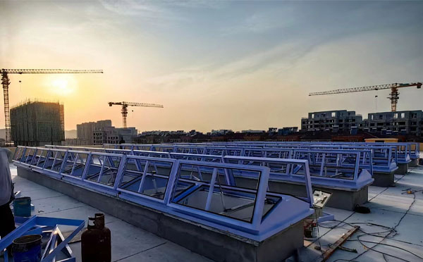 消防南口街道排烟窗工作原理