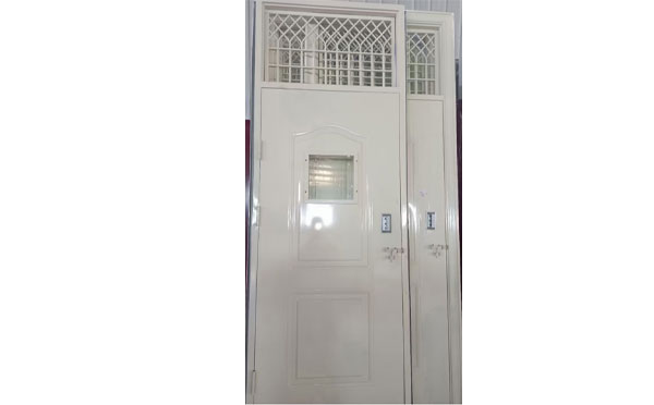 南口街道学校教室门