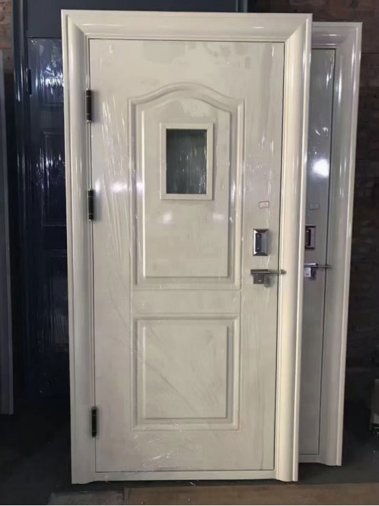 南口街道学校教室门