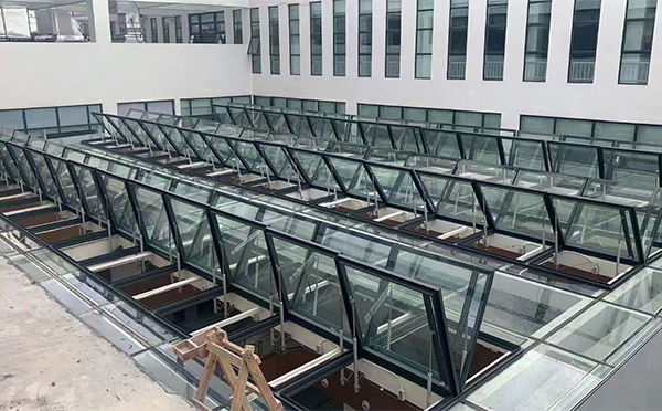 百安科技有限公司近期南口街道排烟窗项目案例分享