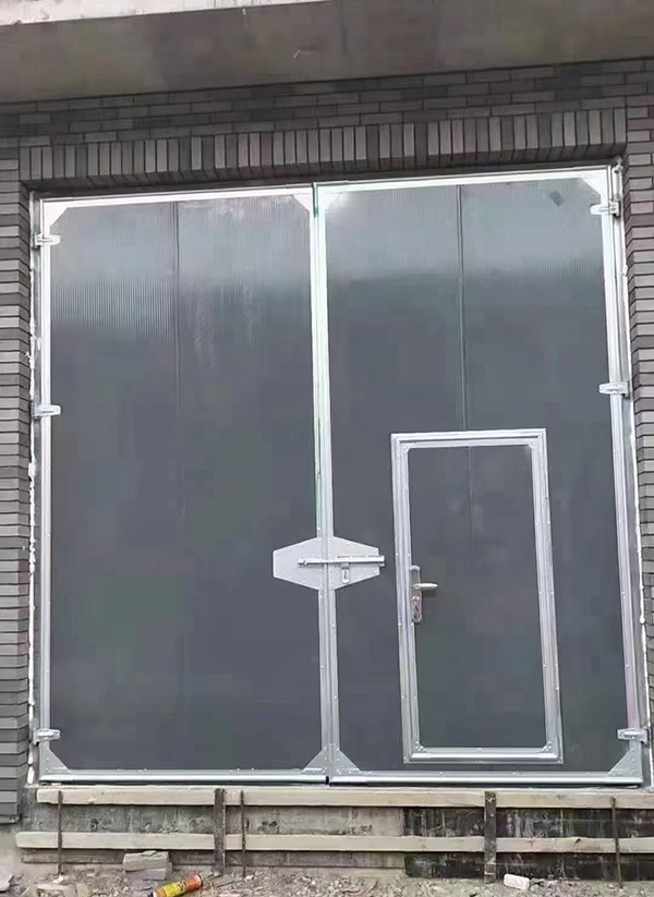 南口街道工业平开门在大型设备制造车间的应用实例 南口街道工业平开门在大型设备制造车间的应用实例