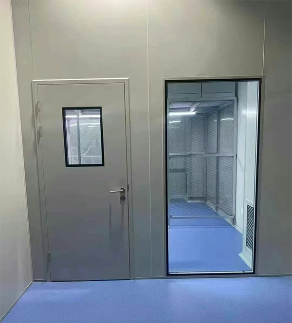 学校教学楼完成南口街道防火门标准化安装